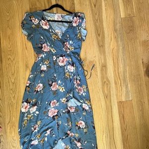 Maxi floral dress - frilly slit and tie waist detail